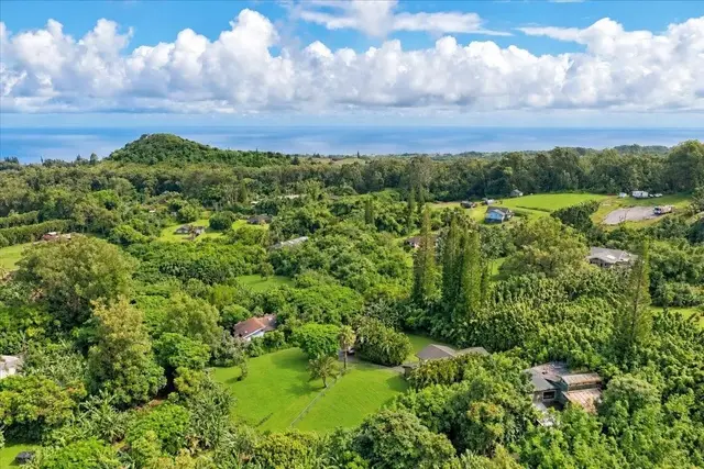 Listing Image for 183 Kapuai Rd 3 of 33