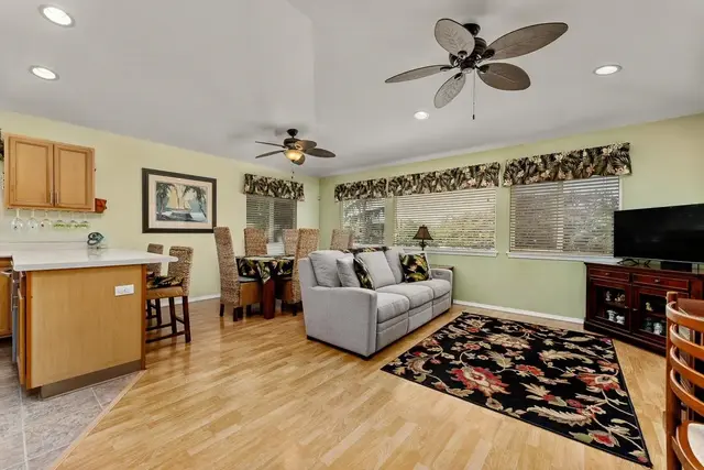 Listing Image for 156 Kawailani Cir 2 of 40