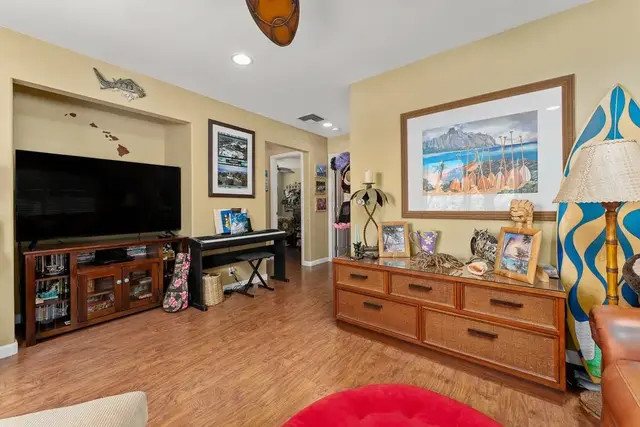 Listing Image for 156 Kawailani Cir 23 of 40