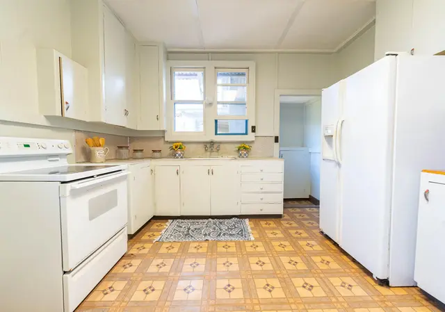 Listing Image for 25 Aoiki St 3 of 25
