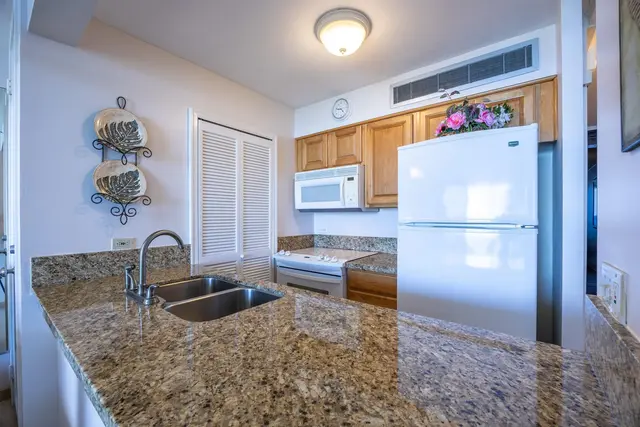 Listing Image for 110 Kaanapali Shores Pl 502 6 of 27