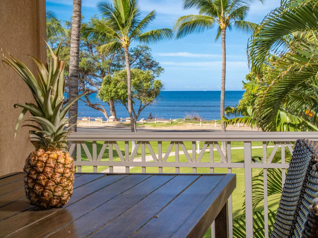 16 Kai Makani Loop 202, Kihei