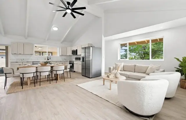 Listing Image for 576 S Papa Ave 4 of 43