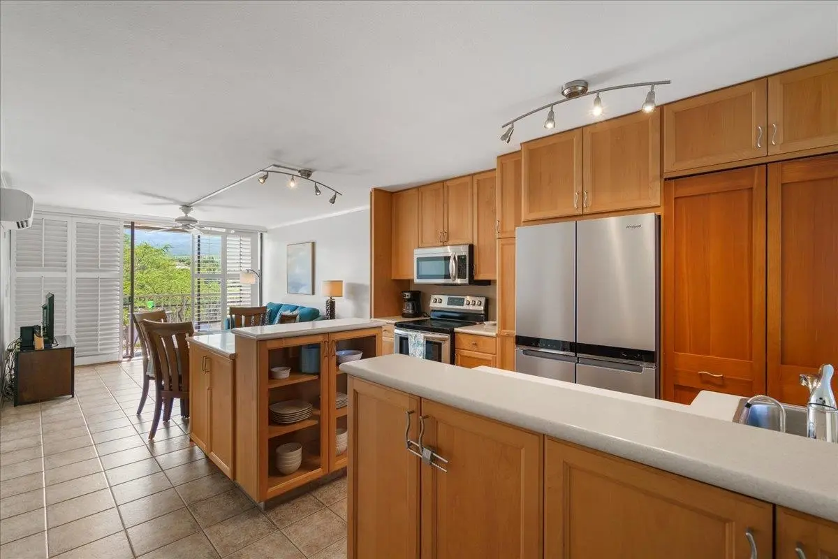 Photo of Listing #409249