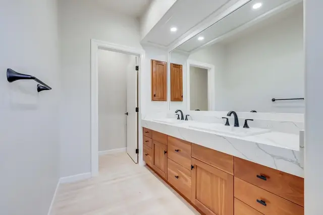 Listing Image for 34 Kaui Pl 16 of 50