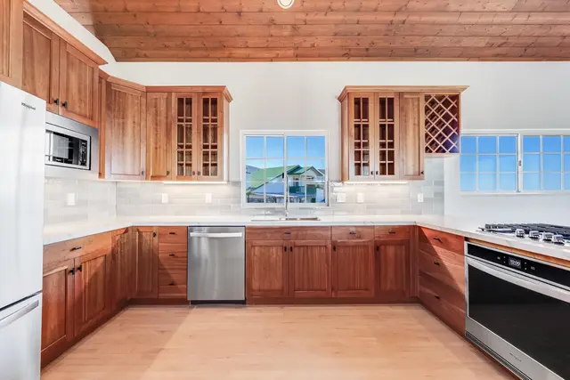 Listing Image for 34 Kaui Pl 6 of 50