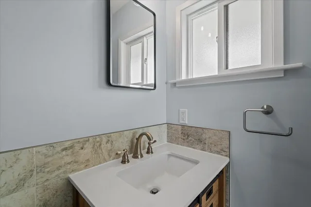 Listing Image for 165 Hololani St 23 of 46