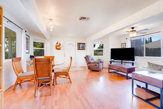 Listing Image for 19 Hooiki St 13 of 35