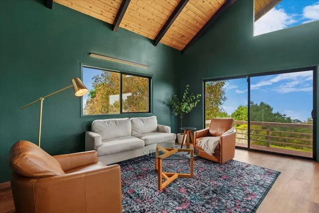 Listing Image for 25 Hoihoi Pl A 3 of 27