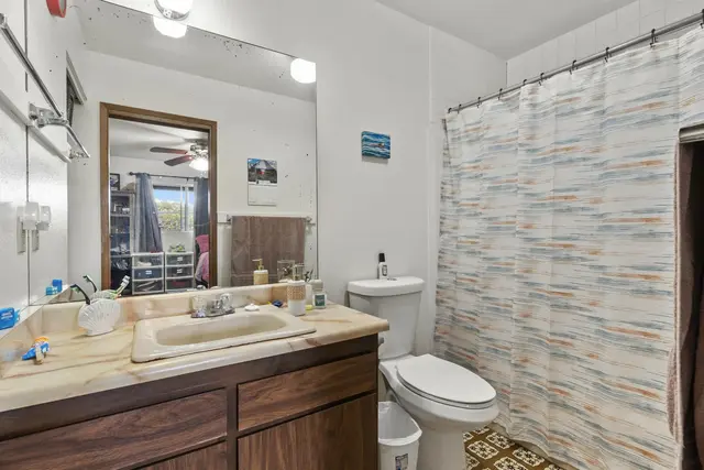 Listing Image for Rd 12 of 36