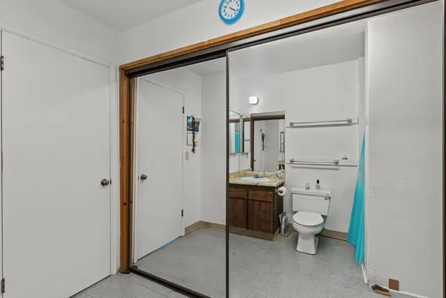 Listing Image for Rd 16 of 36