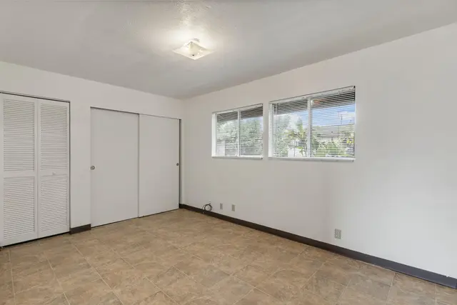 Listing Image for Rd 29 of 36