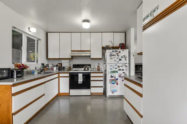 Listing Image for Rd 8 of 36