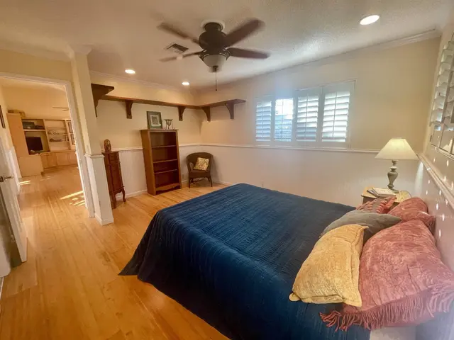 Listing Image for 10 N Hiena Pl 13 of 37
