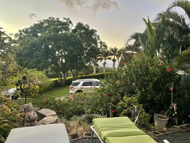 Listing Image for 10 N Hiena Pl 24 of 37