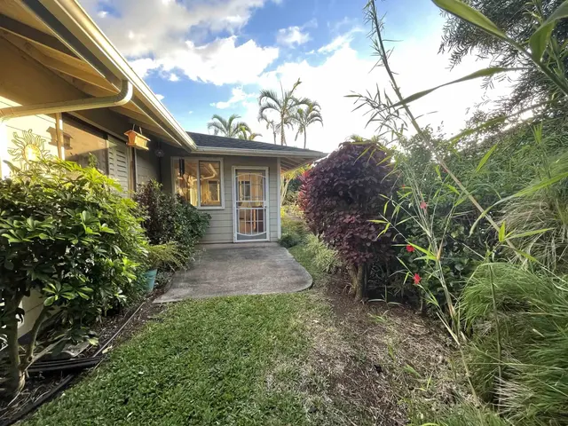 Listing Image for 10 N Hiena Pl 30 of 37