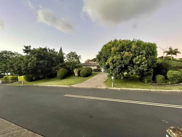 Listing Image for 10 N Hiena Pl 33 of 37