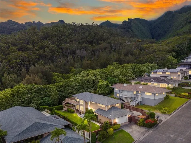 Listing Image for 535 Kuikahi Dr 1 of 50