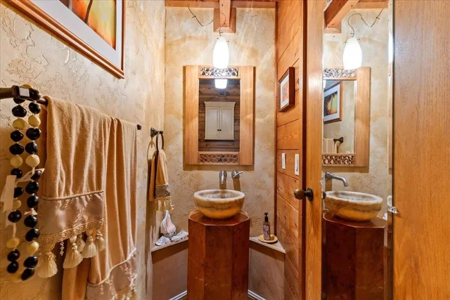 Listing Image for 535 Kuikahi Dr 47 of 50