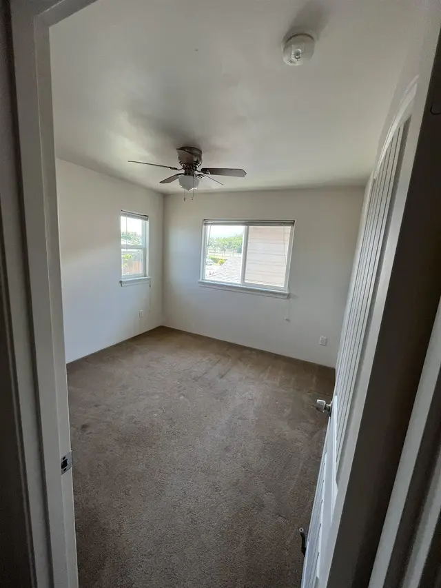 Listing Image for 23 Meheu Cir 3 of 12