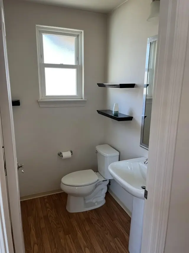 Listing Image for 23 Meheu Cir 4 of 12