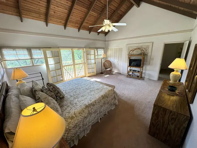 Listing Image for 100 Lio Pl N-1 21 of 31