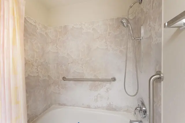 Listing Image for 2180 W Vineyard St 307 20 of 29