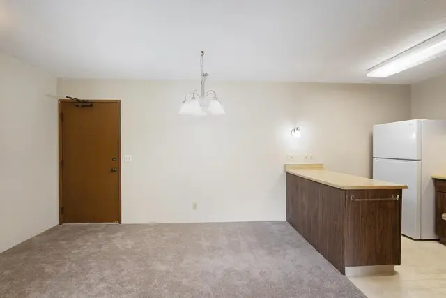 Listing Image for 2180 W Vineyard St 307 6 of 29