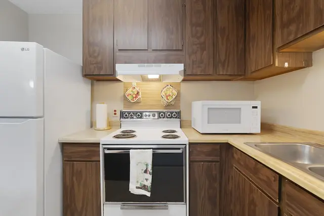 Listing Image for 2180 W Vineyard St 307 7 of 29