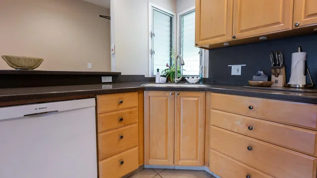 Listing Image for 2661 Kekaa Dr F-201 14 of 50