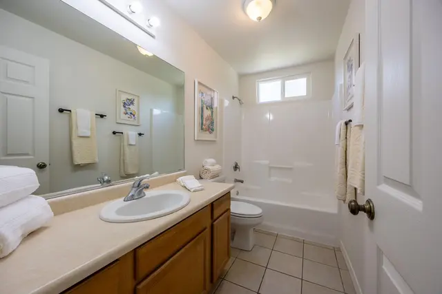 Listing Image for 160 Kapuahi St 18 of 50
