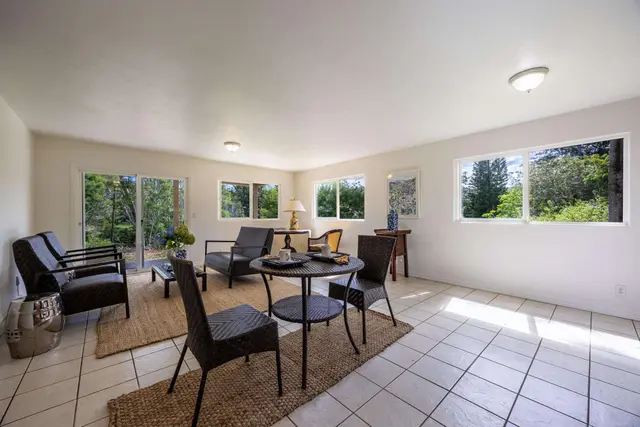 Listing Image for 160 Kapuahi St 29 of 50