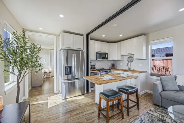 Listing Image for 2759 Baldwin Ave 7 F B 1 of 33