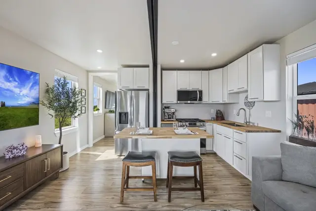 Listing Image for 2759 Baldwin Ave 7 F B 4 of 33