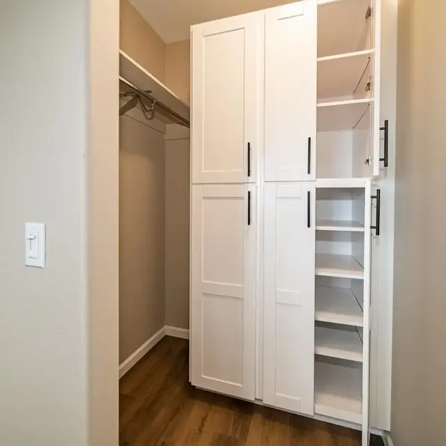 Listing Image for 43 Kapalulu Pl 19 of 27
