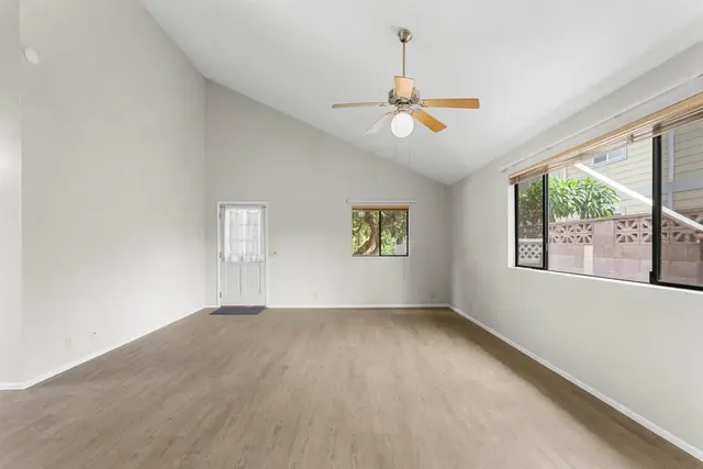 Listing Image for 468 Kaiwahine St 12 of 21