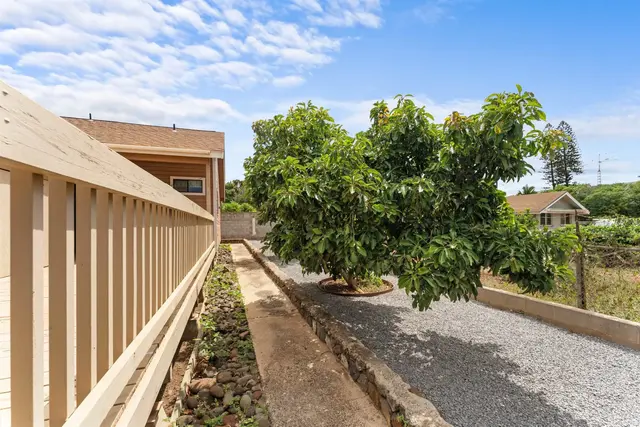 Listing Image for 468 Kaiwahine St 17 of 21