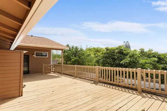 Listing Image for 468 Kaiwahine St 18 of 21