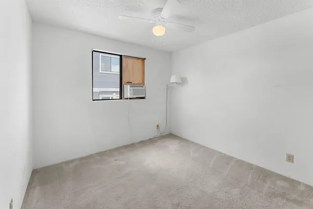 Listing Image for 468 Kaiwahine St 9 of 21