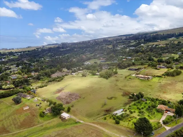 Listing Image for 1351 Pulehuiki Rd #2 8 of 27