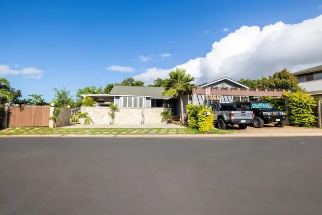 Listing Image for 205 Humupea Pl 1 of 24