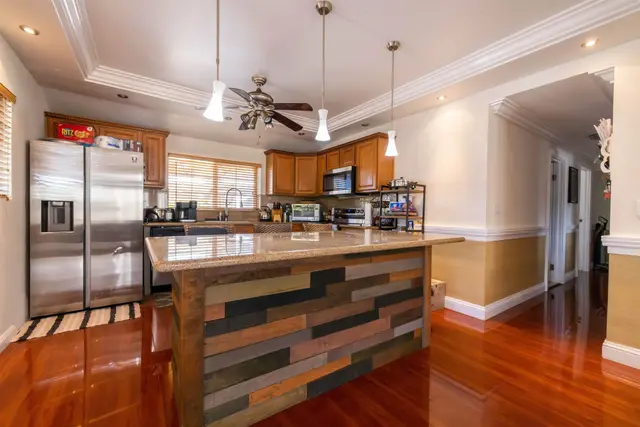 Listing Image for 205 Humupea Pl 6 of 24