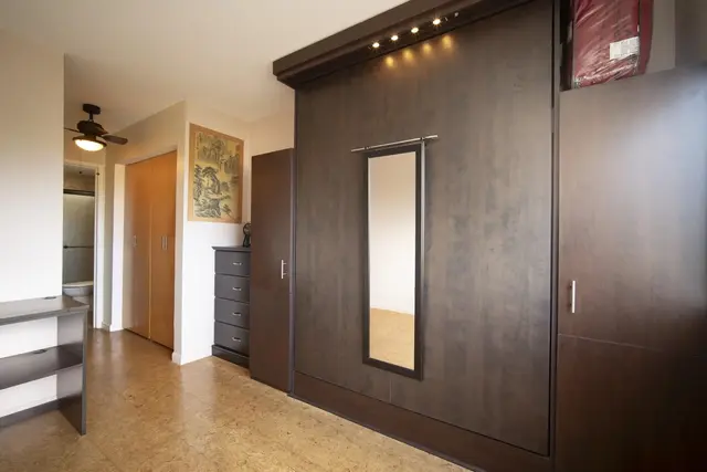 Listing Image for 2180 Vineyard St 105 20 of 35