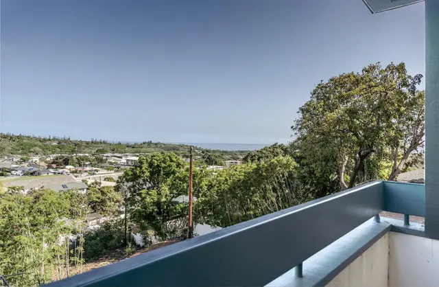 Listing Image for 2180 Vineyard St 105 23 of 35