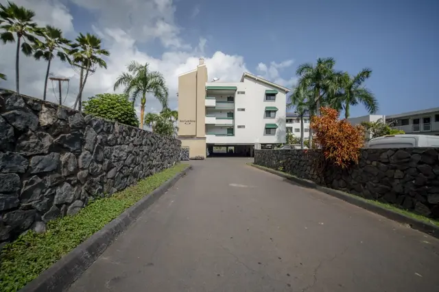 Listing Image for 2180 Vineyard St 105 24 of 35