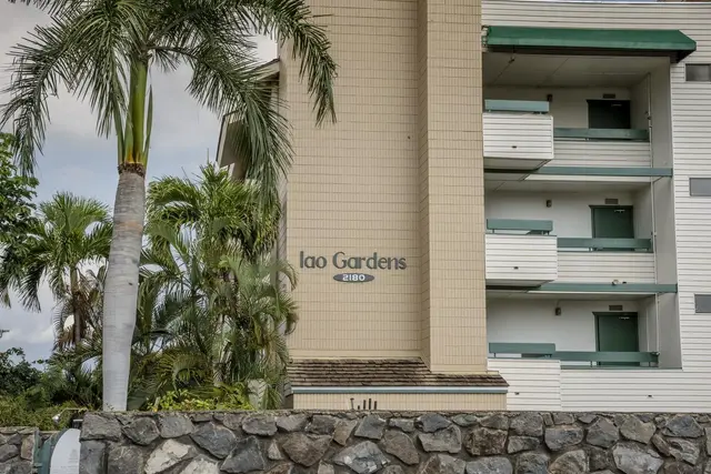 Listing Image for 2180 Vineyard St 105 25 of 35