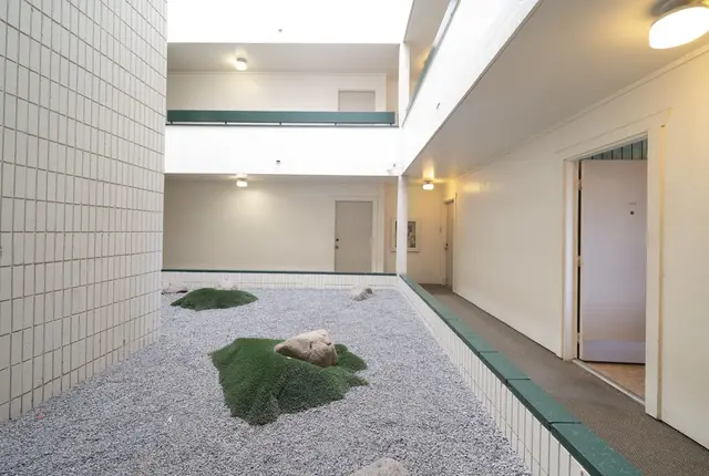 Listing Image for 2180 Vineyard St 105 26 of 35