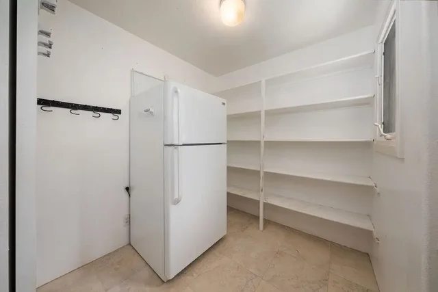 Listing Image for 679 Maalahi St 12 of 38