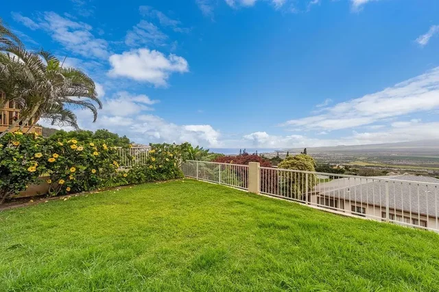 Listing Image for 679 Maalahi St 25 of 38