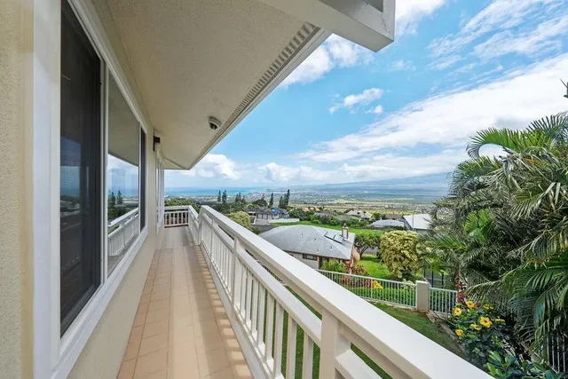 Listing Image for 679 Maalahi St 33 of 38